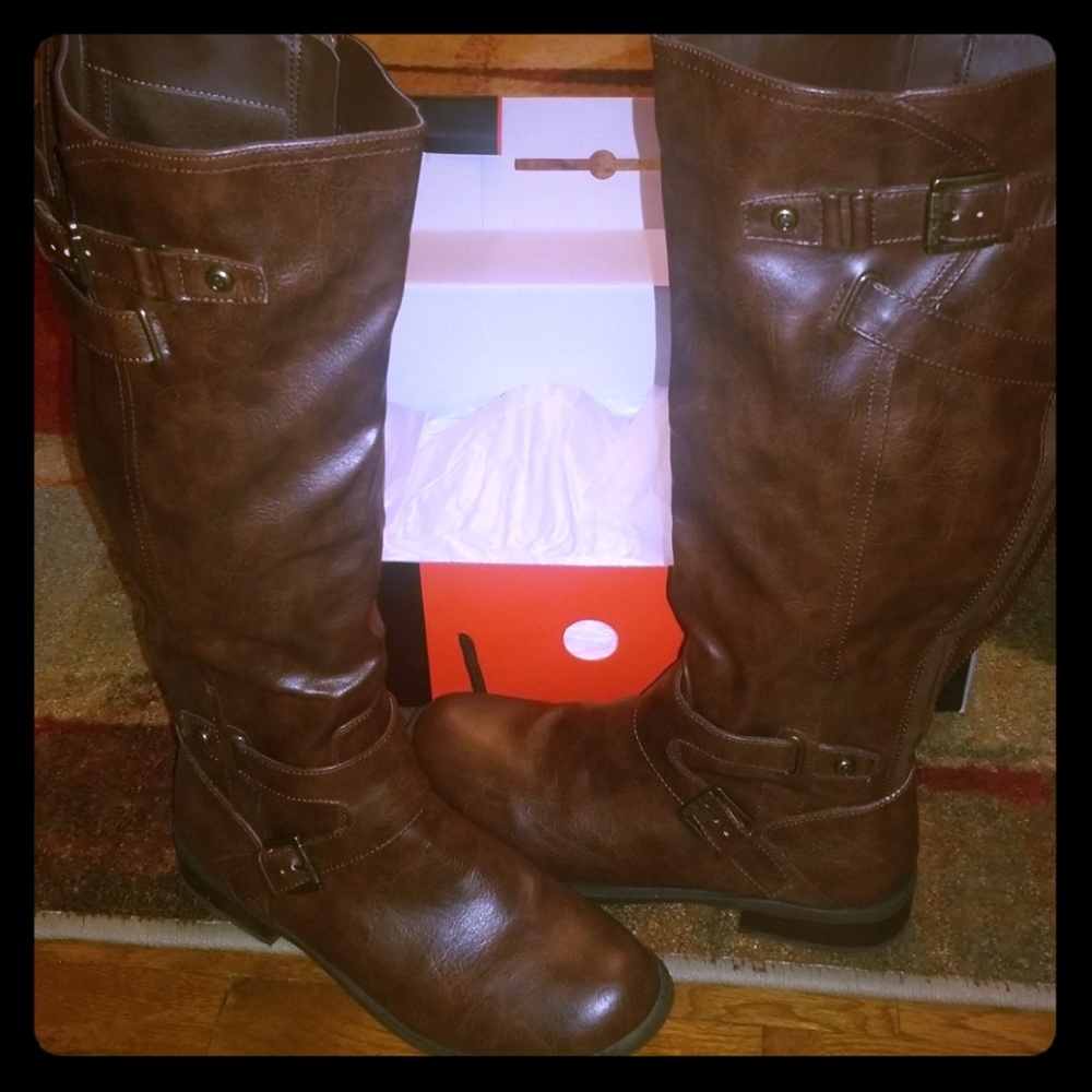 Guess leather boots